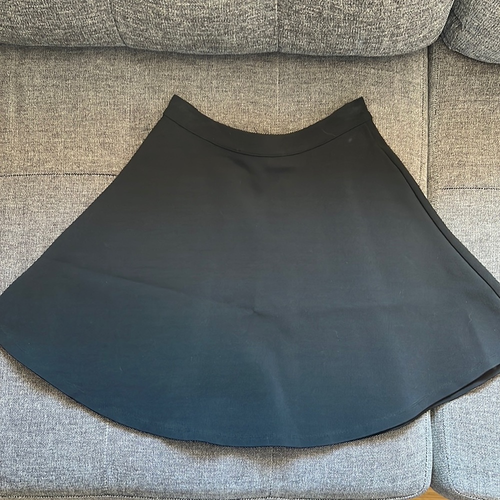Devlin- Black Circle Skirt Zip Stretch - Sz XS
